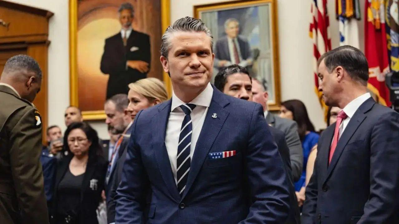 photo of Pete Hegseth claimed 'no one' has ever expressed concerns about his alcohol intake.