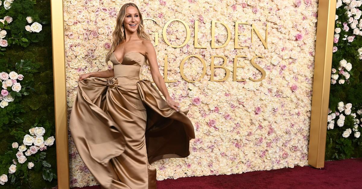 nikki glaser goldenglobesjpog