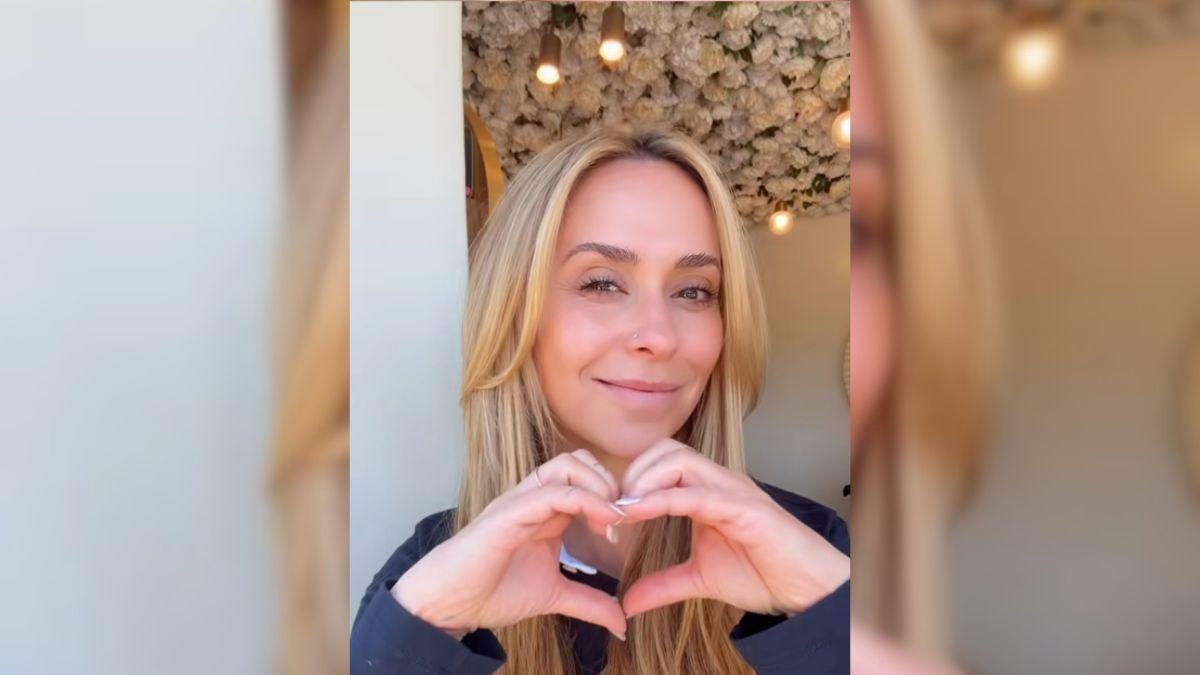 Image of Jennifer Love Hewitt plays the character of Maddie in '9-1-1.'