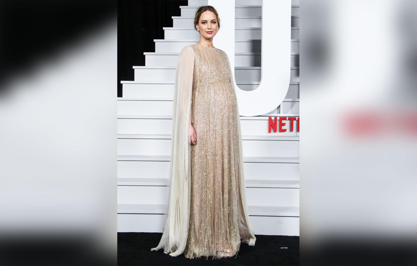 jennifer lawrence glows baby bump dont look up red carpet