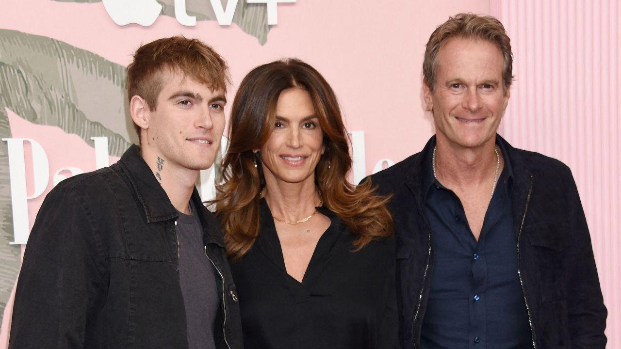 cindy crawford rande gerber exploring legal options presley death