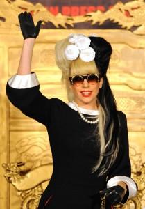 2011__08__Lady_Gaga_Aug1newsneb 209&#215;300.jpg