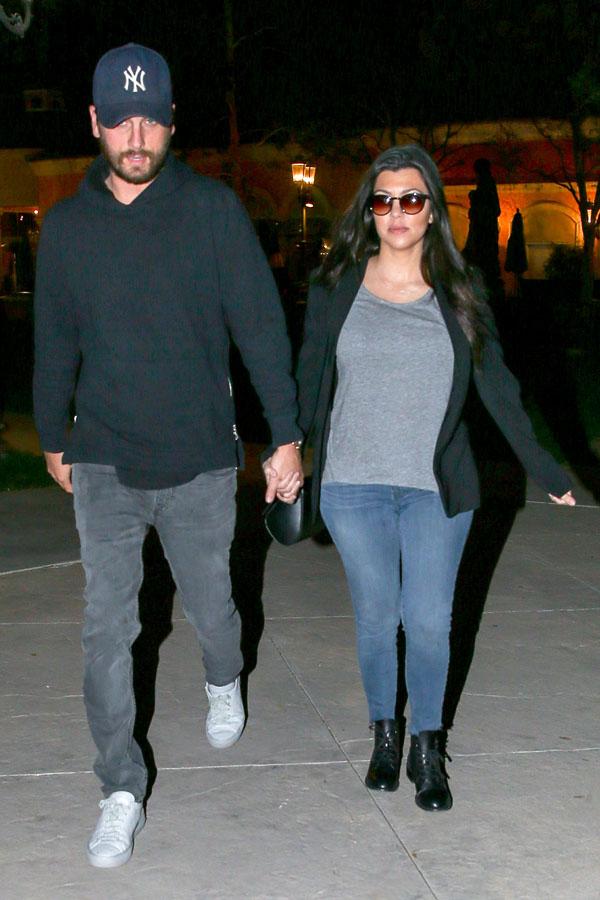 *EXCLUSIVE* Kourtney Kardashian and Scott Disick all smiles after showing of &#8220;Fifty Shades of Grey&#8221;