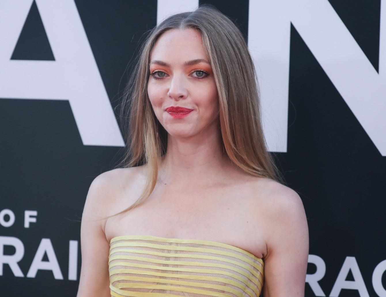 golden globes amanda seyfried