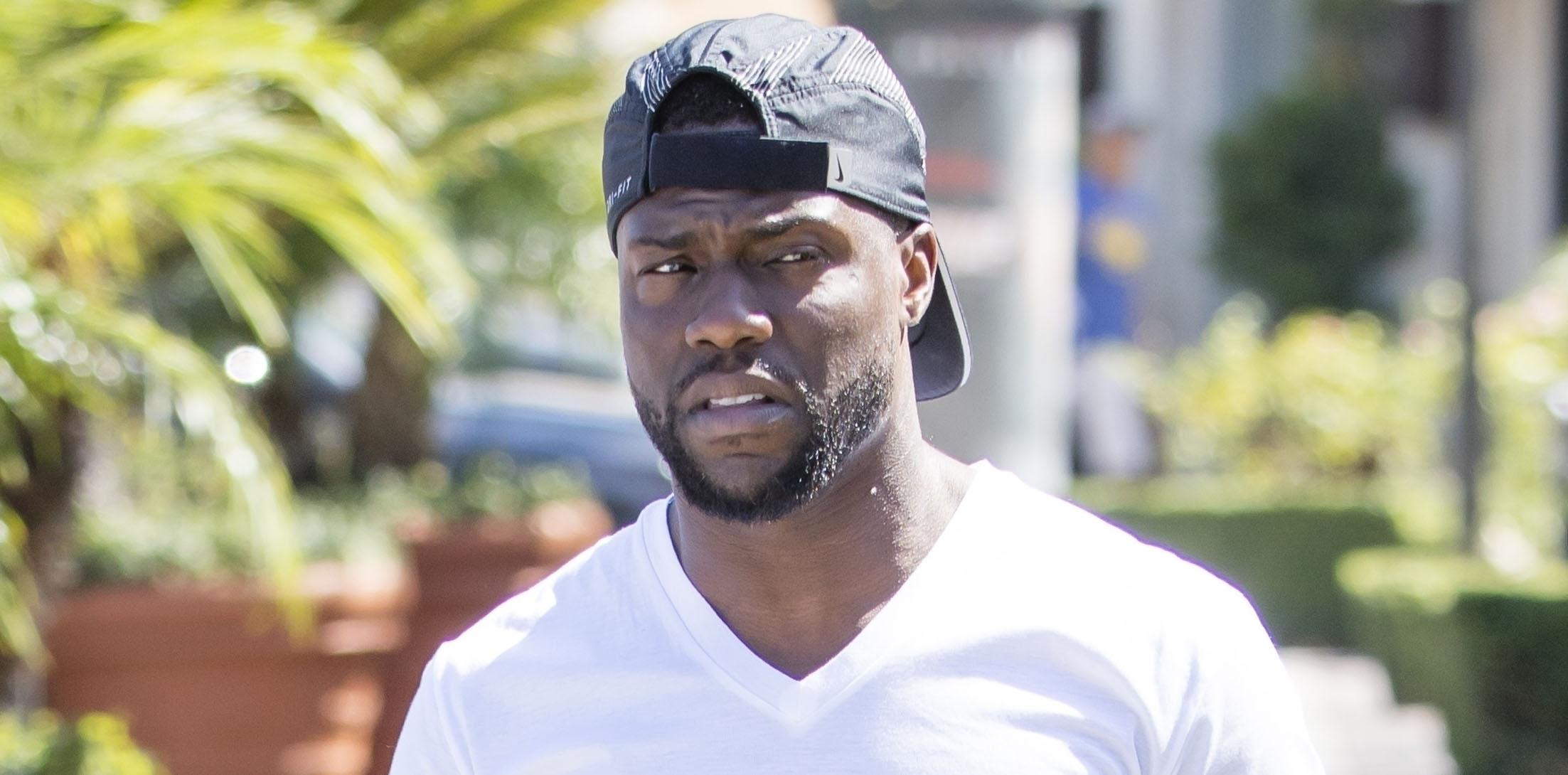 Kevin Hart Slammed By Fans After Posing Half-Naked On Instagram