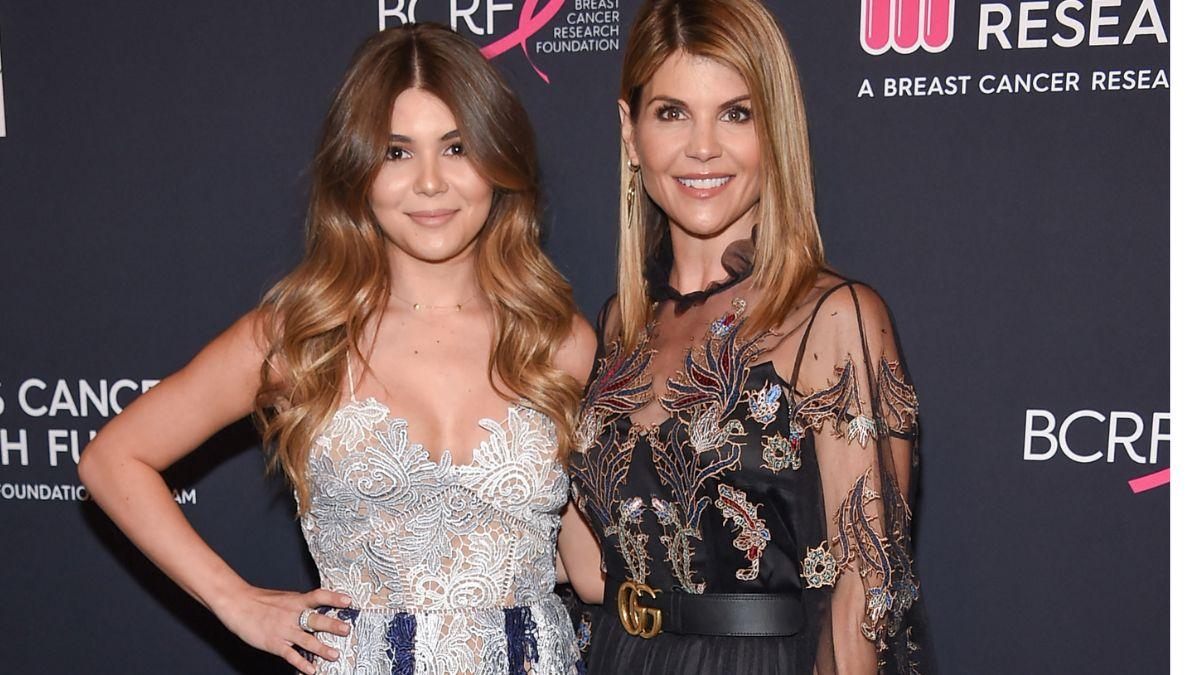 Photo of Olivia Jade Giannulli and Lori Loughlin