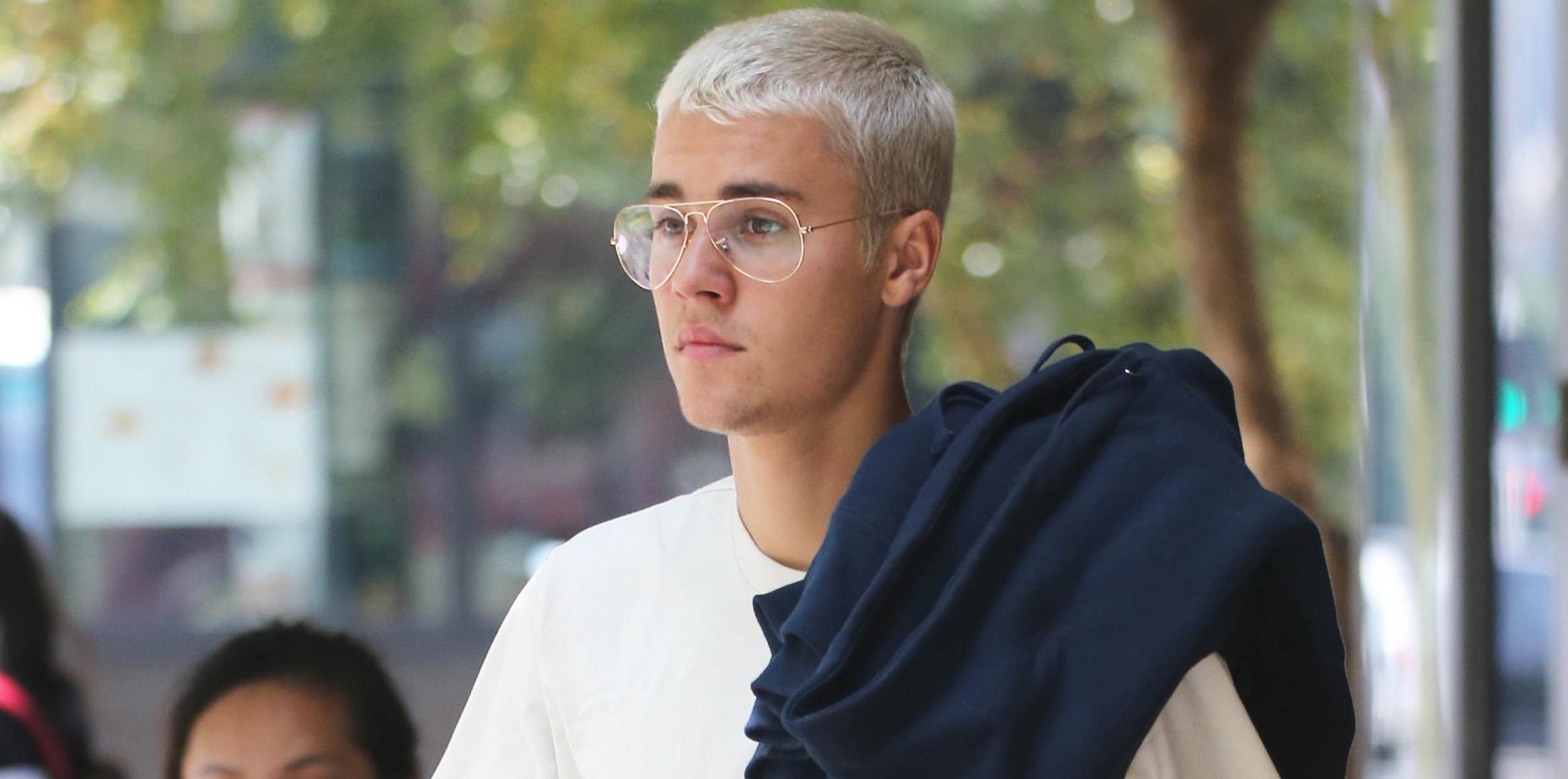 Justin Bieber Out In Melbourne