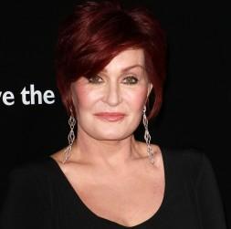 2011__02__sharon_osbourne 253×300.jpg