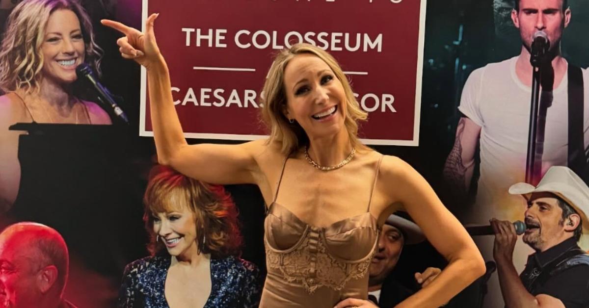 golden globes host nikki glaser why jo koy bombed last year