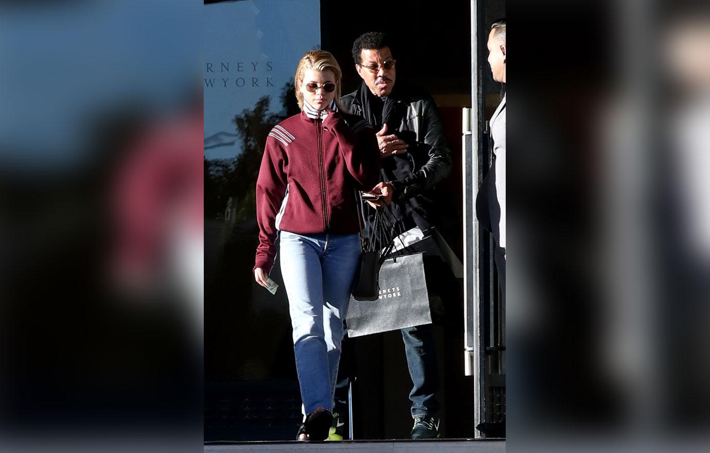 Sofia Richie hangs at Barneys with her dad Lionel Richie