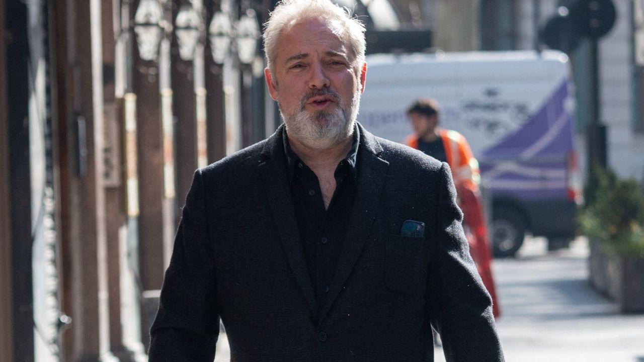 Image of Sam Mendes explained visual photo illusion quickly.