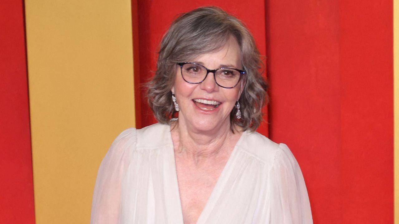 image of Sally Field said Patricia Neal's portrayal in 'Hud' gave her the 'perfect image' for approaching sexuality in 'Norma Rae.'