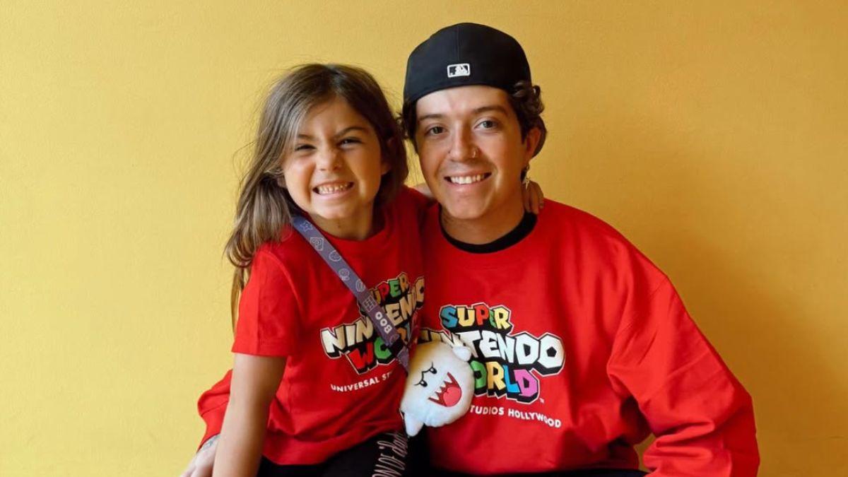 Photo of Jack Avery and daughter.