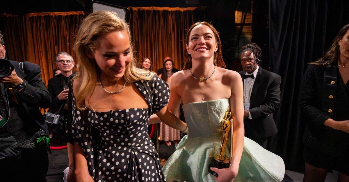 Photo of Jennifer Lawrence and Emma Stone