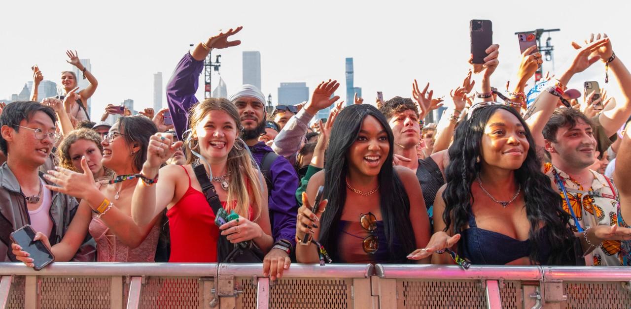 Hot looks at Lollapalooza: How 10 fans made fashion statements - Chicago  Sun-Times