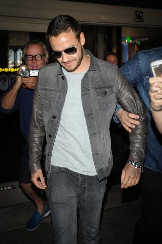 Nearly Naked! Liam Payne Posts Very Revealing Photo Of His Toned Abs