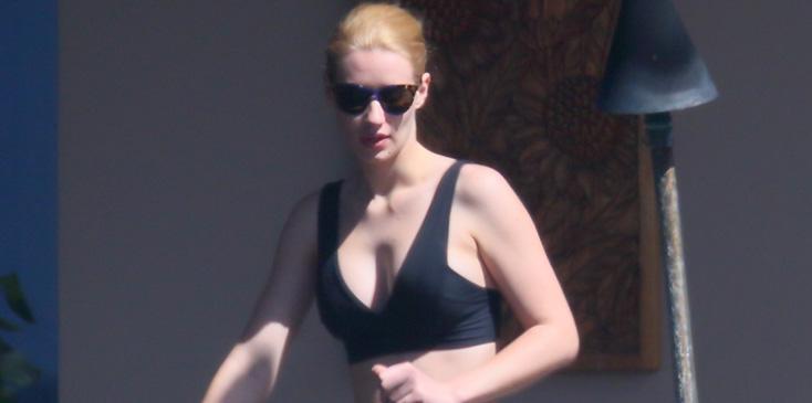 EXCLUSIVE: *PREMIUM RATES APPLY** Iggy Azalea shows off her trademark curves on a romantic Valentine&#8217;s break in Hawaii with boyfriend Nick Young