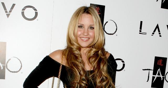 amanda bynes fiance kissing argument