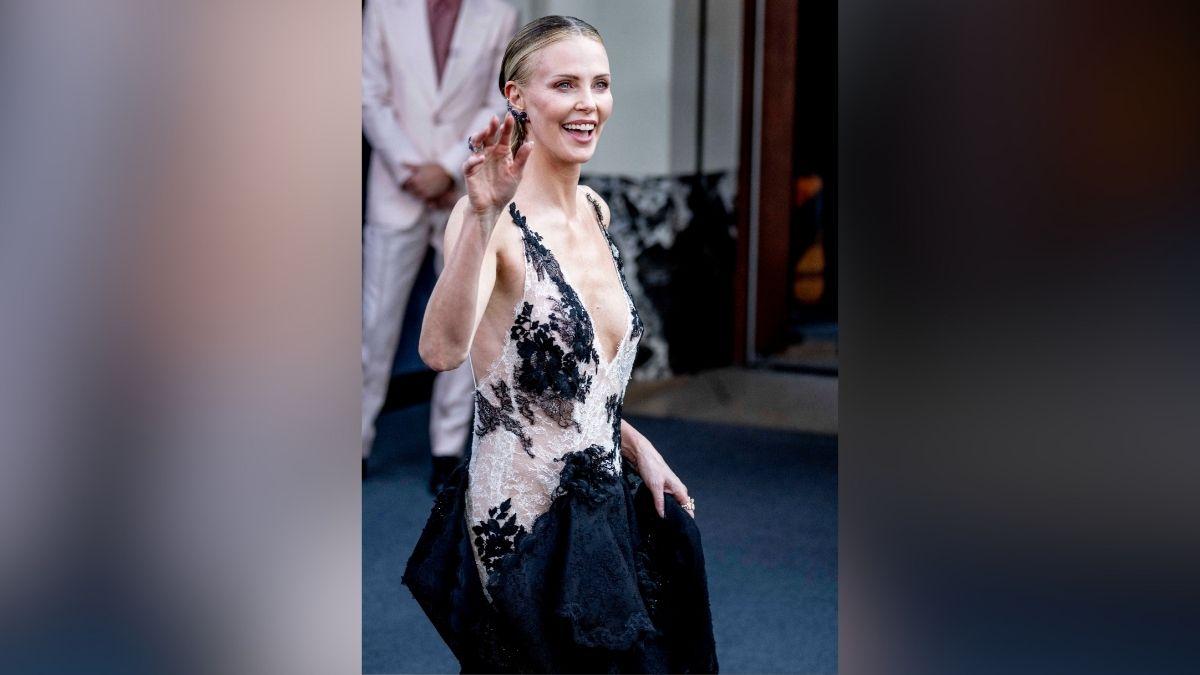 charlize theron hottest photos