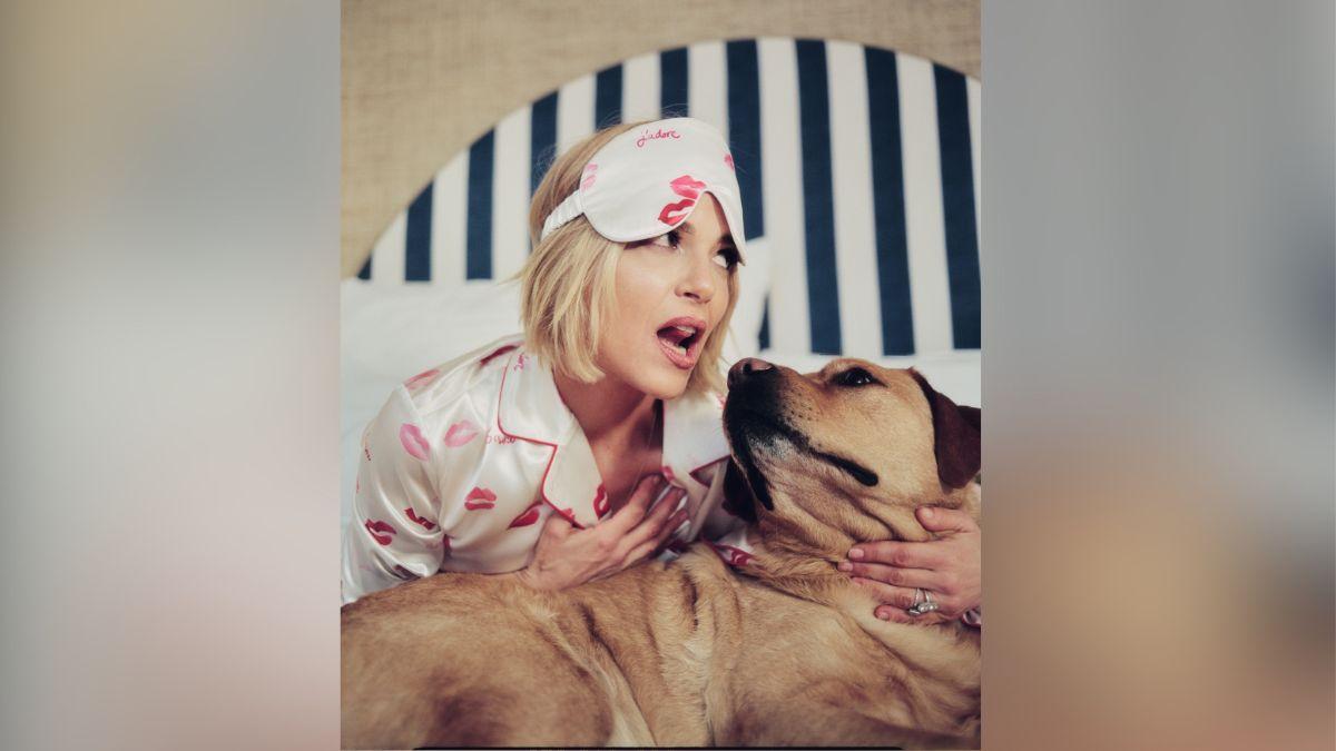 Image of Selma Blair's close bond with her service dog, Scout, is incomparable. 