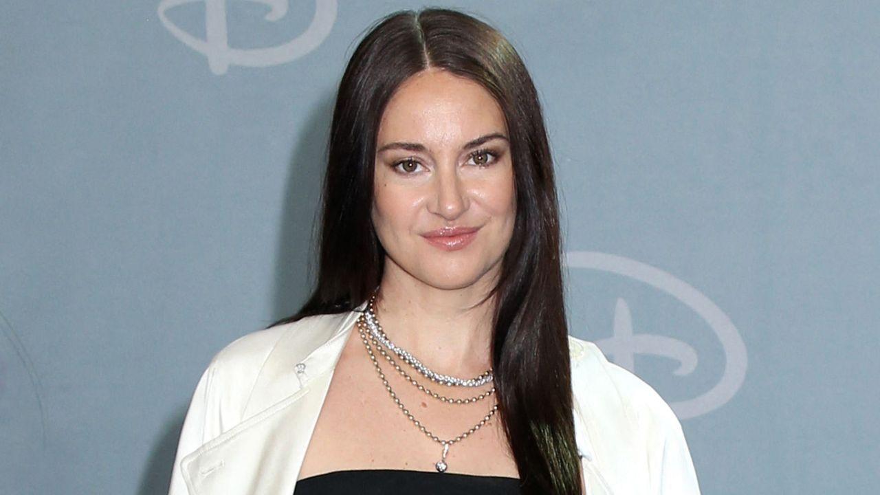 Photo of Shailene Woodley was asked about Aaron Rodger's recent comments while at an Emmys fundraiser on September 13.