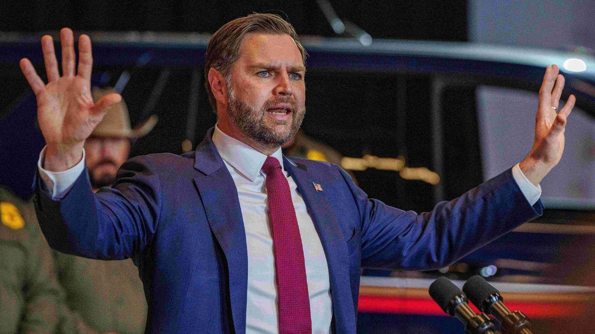 image of J.D. Vance was quickly inundated with criticism online.