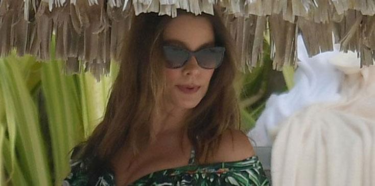 Sofia vergara swimsuit body husband bora bora 7