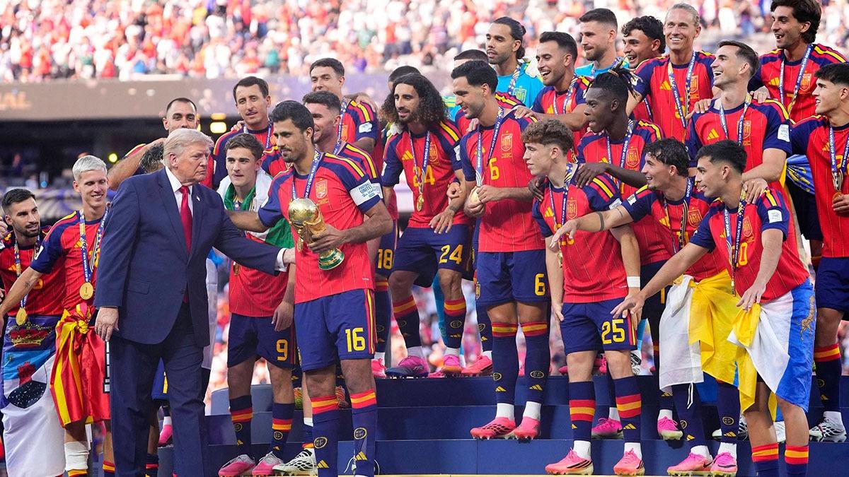 Image of Donald Trump was part of the 2026 FIFA World Cup trophy presentation ceremony.