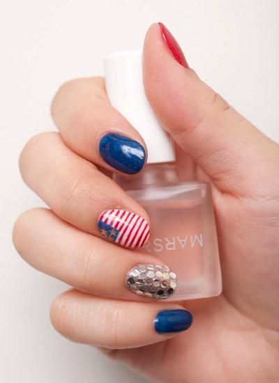 manicure-monday-fourth-of-july