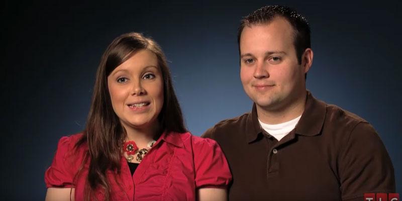 Fans slam anna duggar using buddy system to raise her kids pp