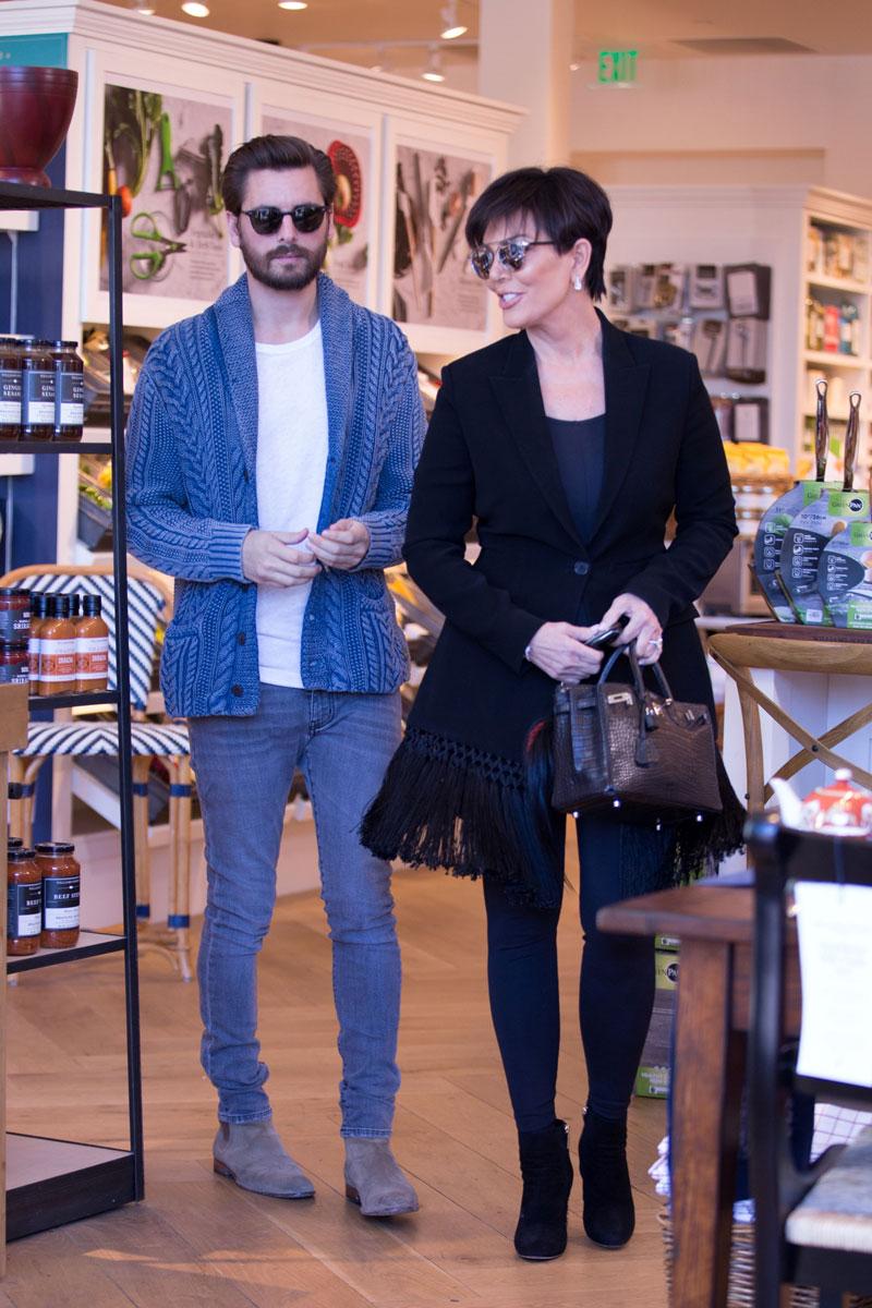 Scott disick drinking wild kuwtk feud kris jenner miami trip 02