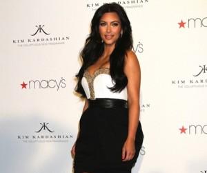 2011__05__FP_7273214_Kardashian_Kim_RIA_050711 300×261.jpg