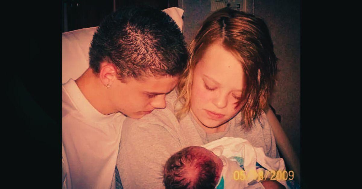 Photo of Tyler Baltierra, Catelynn Lowell and Carly.