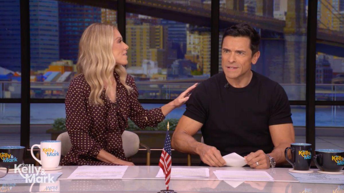 Image of Mark Consuelos nodded his head in self-satisfaction after realizing he's been co-hosting 'Live' for three years.