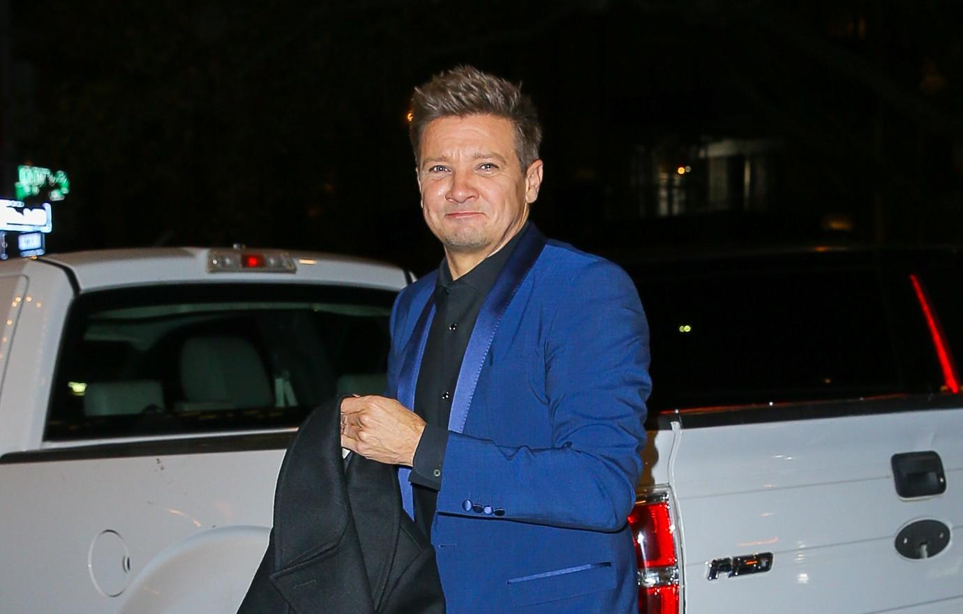 jeremy renner  call released home from hospital