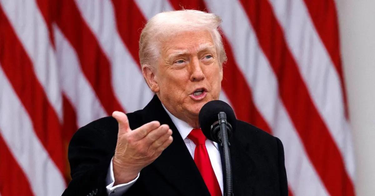 Photo of Donald Trump deleted a typo-filled Truth Social post on Sunday, November 30.