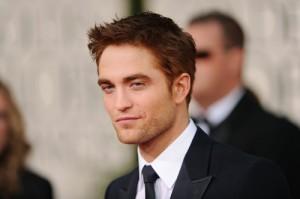 2011__03__Robert_Pattinson_Breaking_Dawn_March3newsnea 300&#215;199.jpg