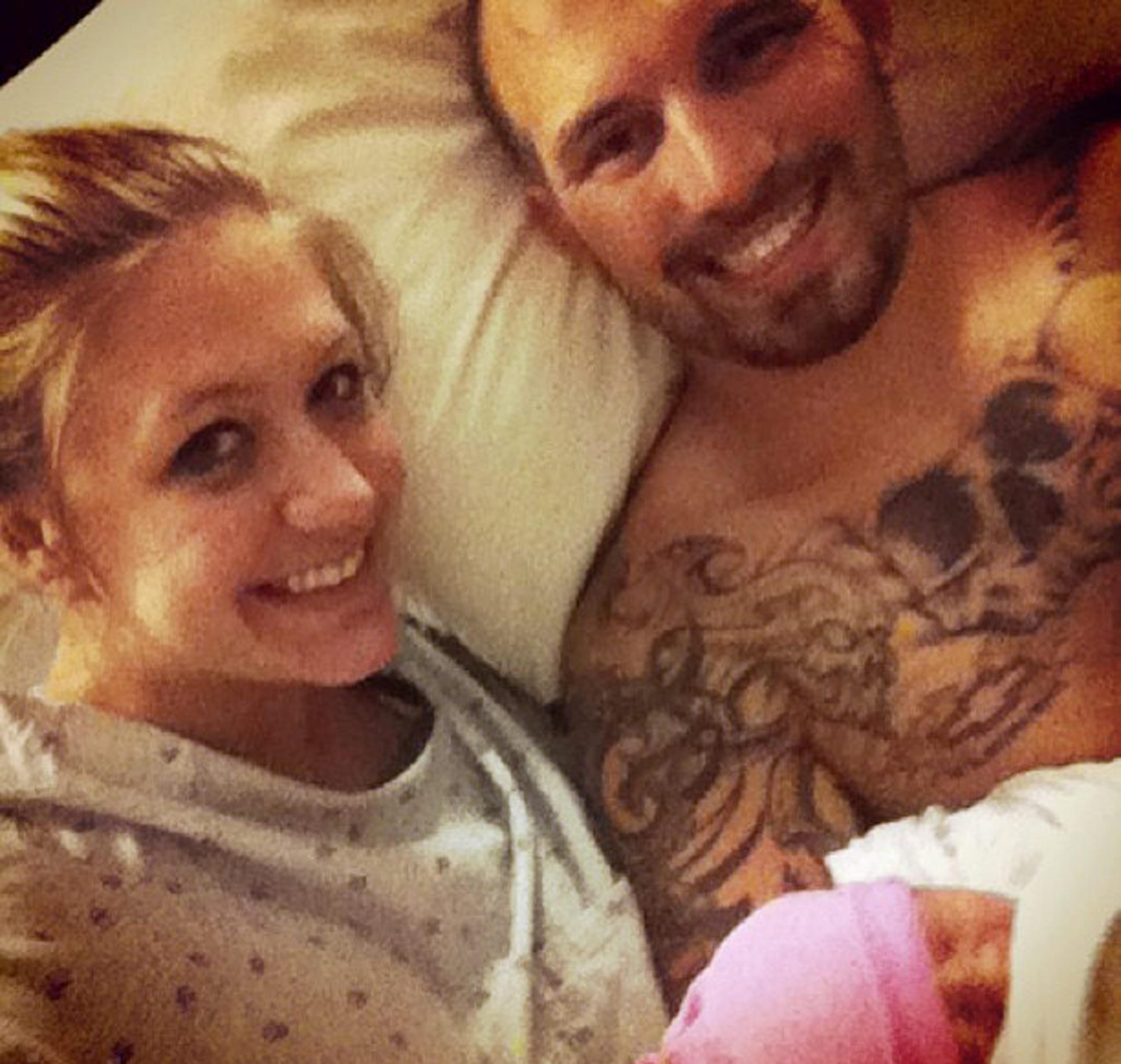 Taylor_Halbur_Adam_Lind_daughter_Paislee