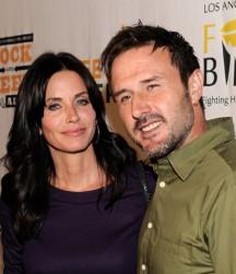 2010__10__David_Arquette_Courteney_Cox_Oct13 216×300.jpg