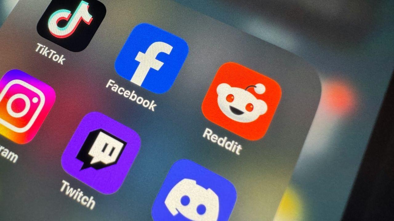 Image of Gen Z searched on Reddit to find and get jobs that require little effort for big paychecks.