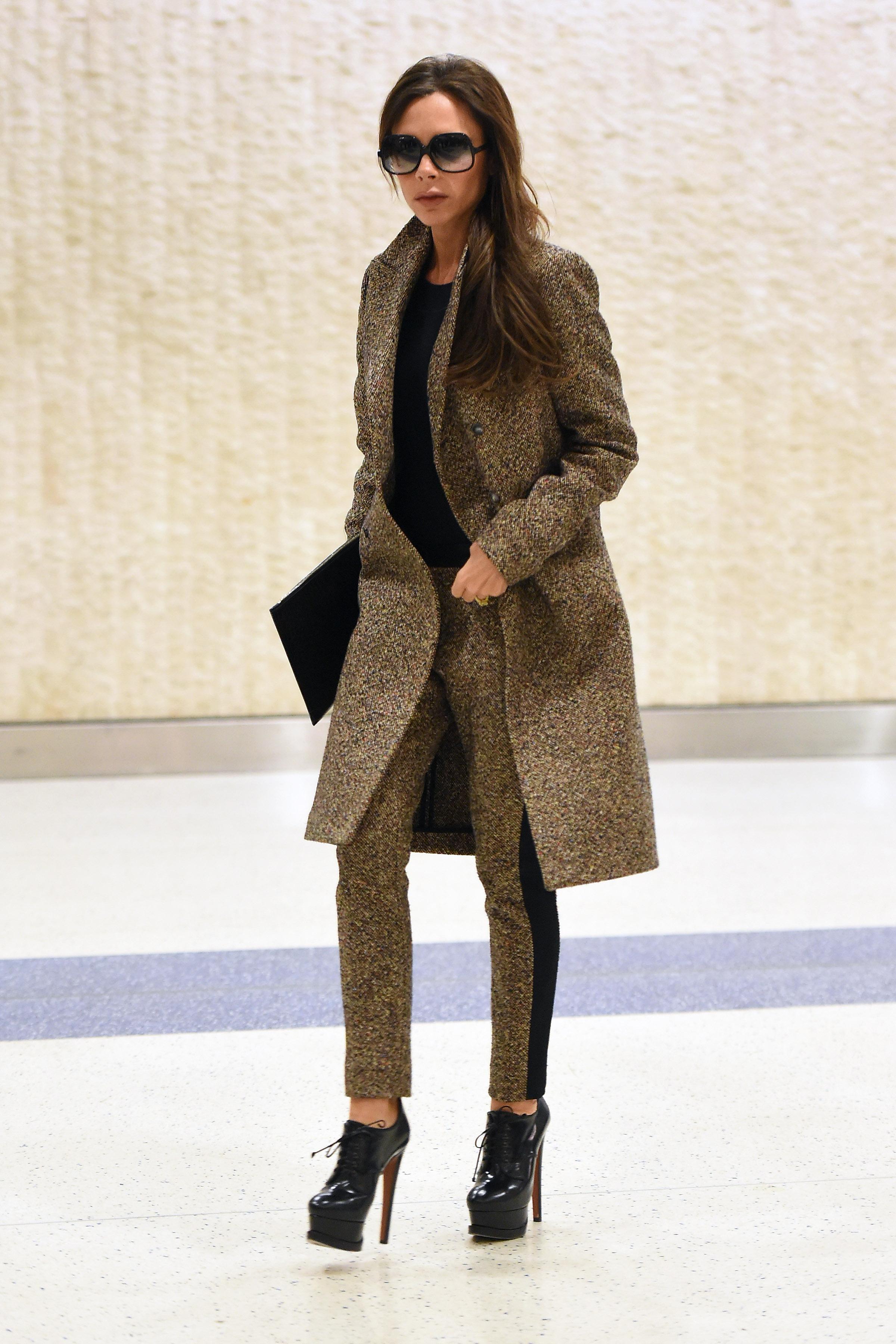 Pouty Posh! Victoria Beckham Arrives In New York City Alone Amid David ...