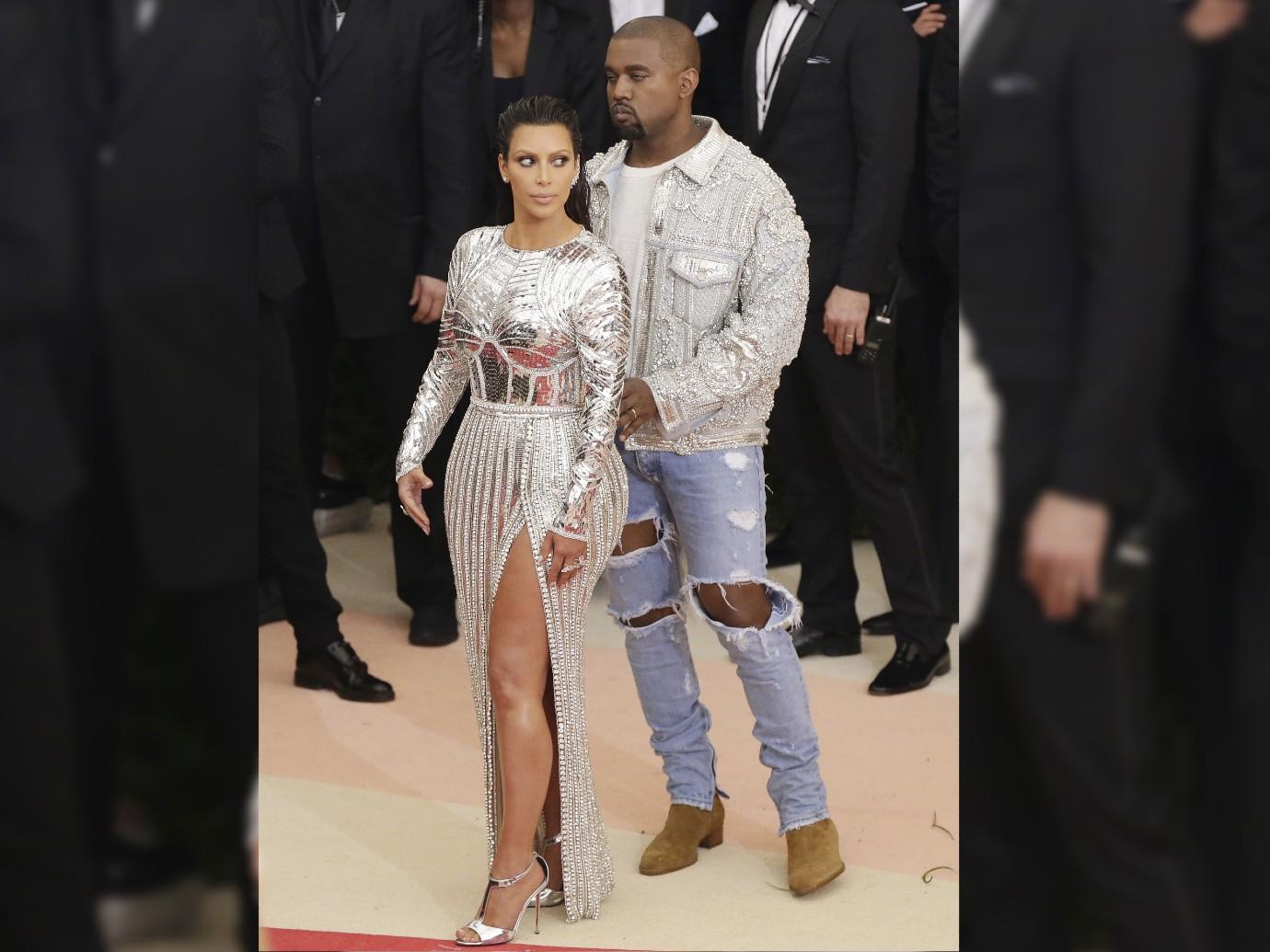 //fashion kardashians jenners best red carpet kim kanye met balmain