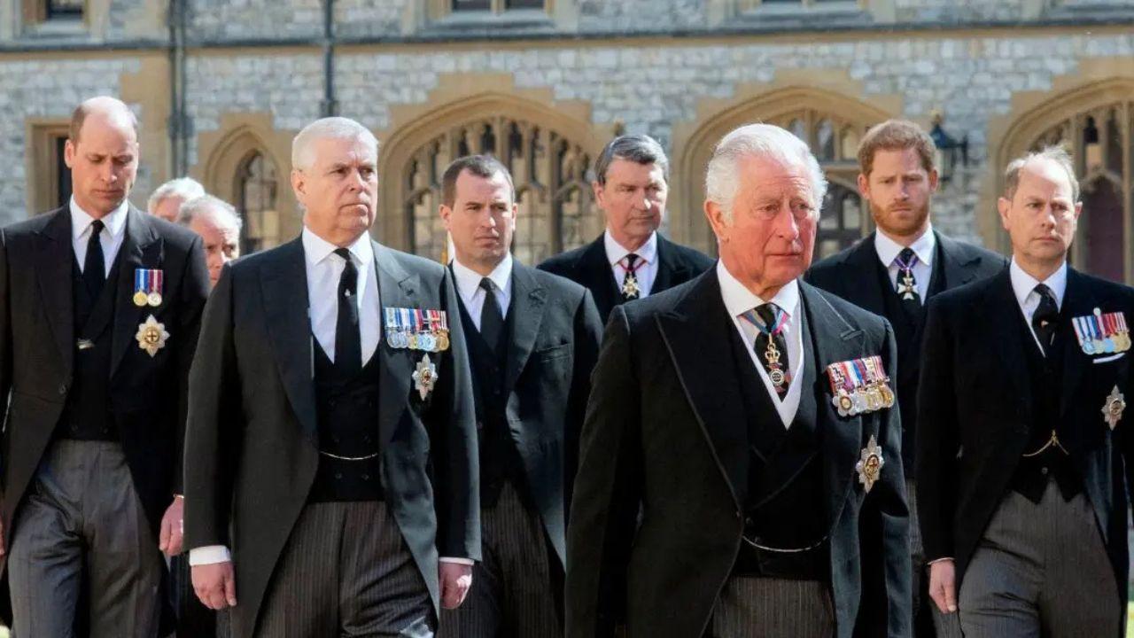 image of royal family 