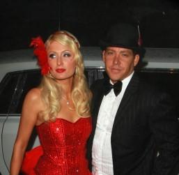 2011__02__paris_hilton_feb16_61 257×300.jpg