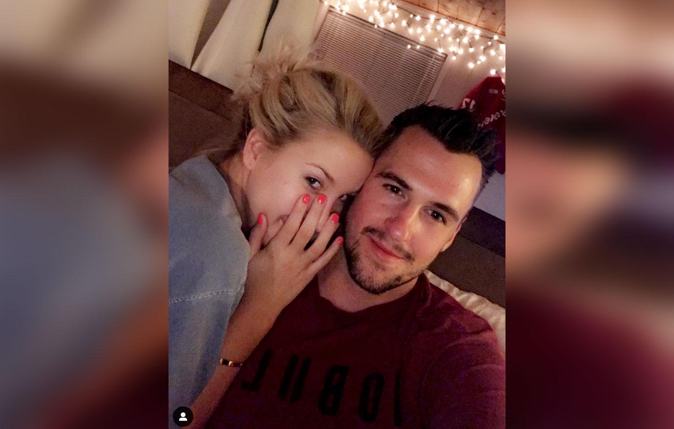 //savannah chrisley engagement split rumors