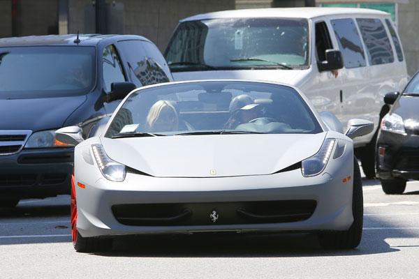 Kylie jenner blac chyna car