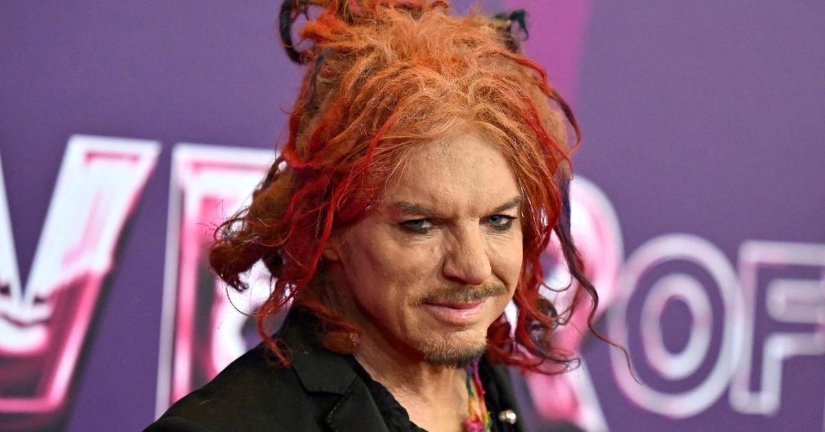 Who Is Carrot Top? 5 Things to Know About the Comedian After&hellip;