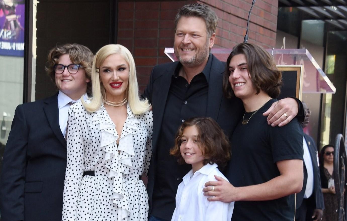 gwen stefani husband blake shelton happier every single day