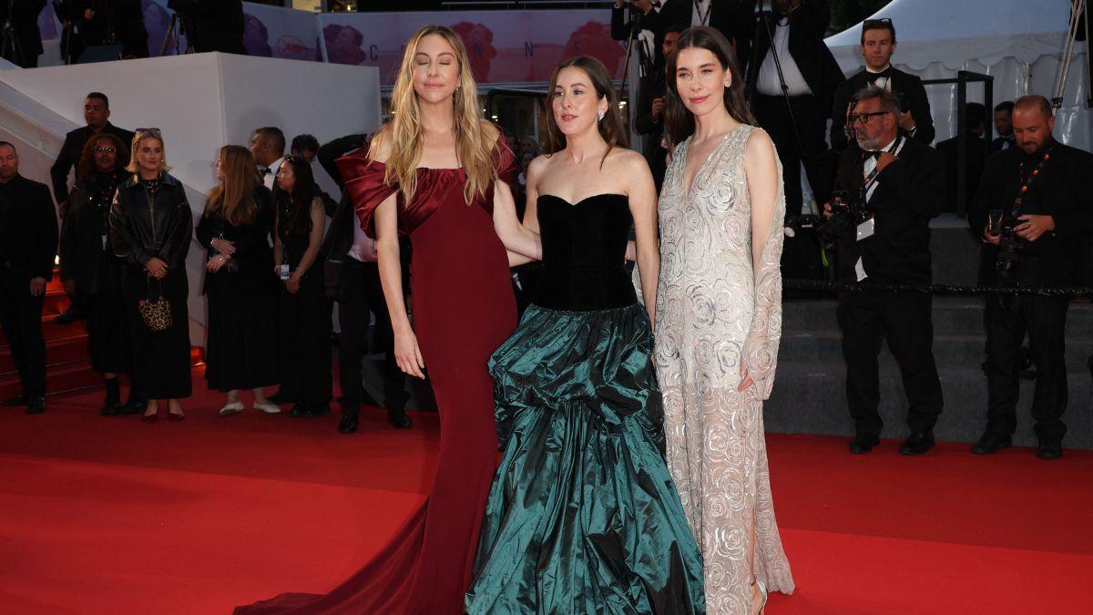 Image of Este Haim attended Taylor Swift and Travis Kelce's wedding with her sisters, Danielle Haim, and Alana Haim.