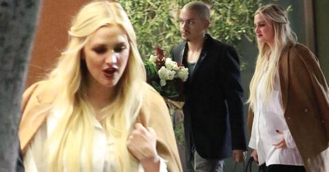 Ashlee simpson celebrates 31st birthday 03